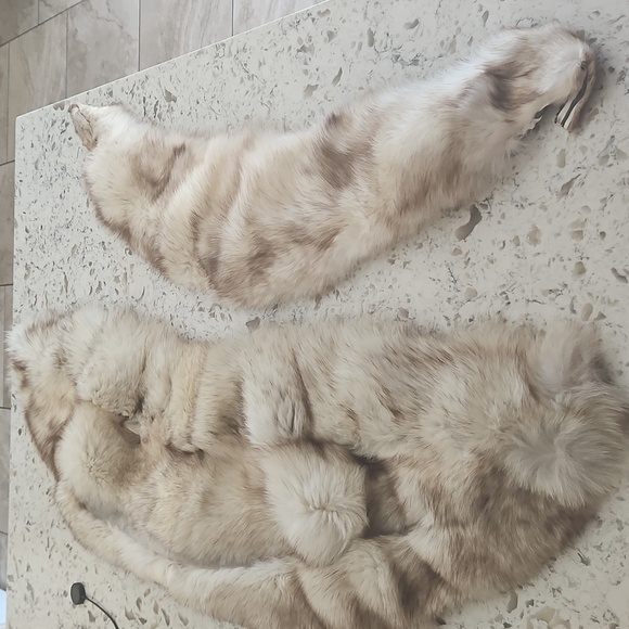 Fox Fur Luxurious 3pcs NWOT Genuine Hat, Cape and Scarf - Picture 12 of 14